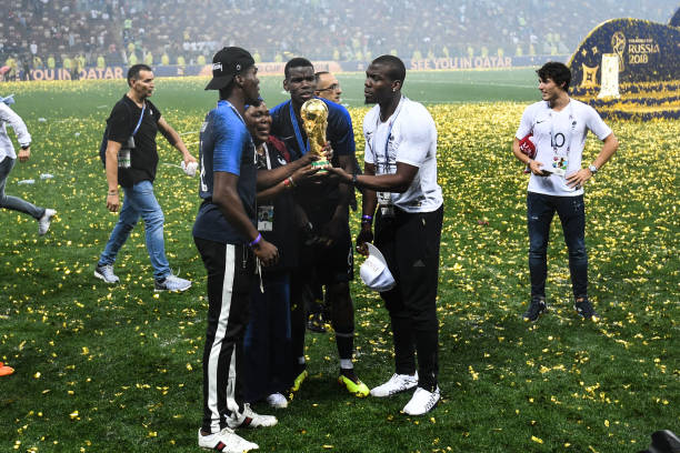 并称它为 并称它为